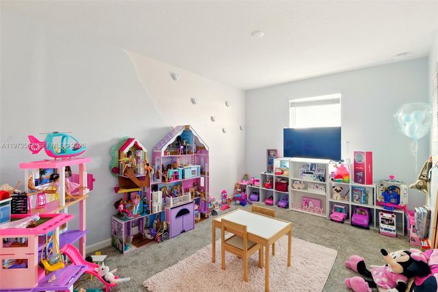 700 Trotters Dr, Other City - In The State Of Florida, FL 33839