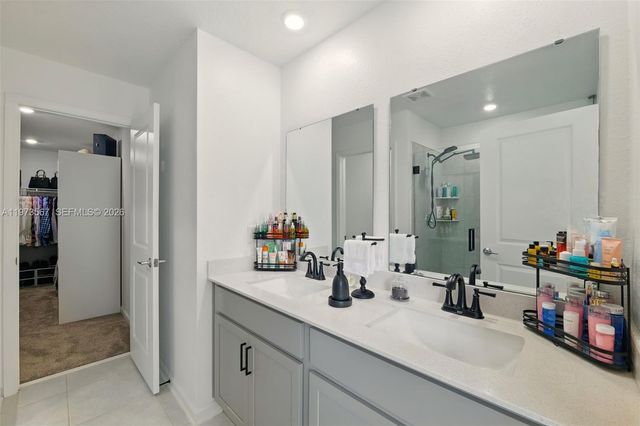 700 Trotters Dr, Other City - In The State Of Florida, FL 33839