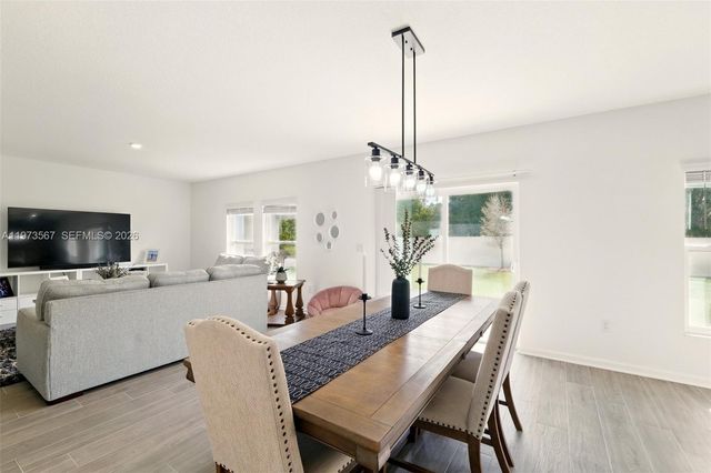 700 Trotters Dr, Other City - In The State Of Florida, FL 33839