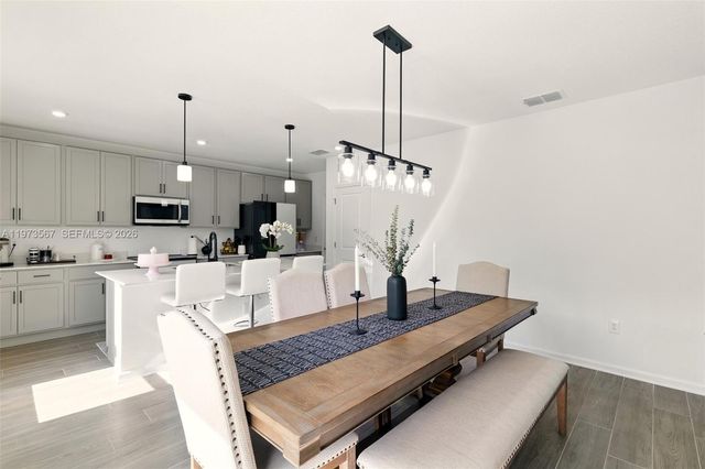 700 Trotters Dr, Other City - In The State Of Florida, FL 33839