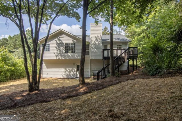 3826 Stoney Creek Drive, Flowery Branch, GA 30542