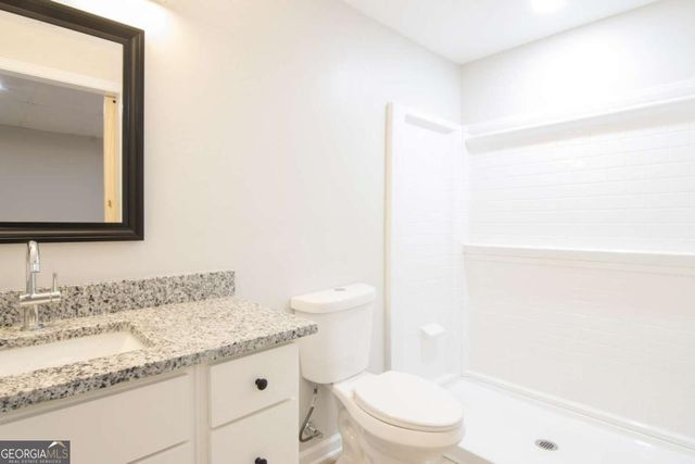 3826 Stoney Creek Drive, Flowery Branch, GA 30542