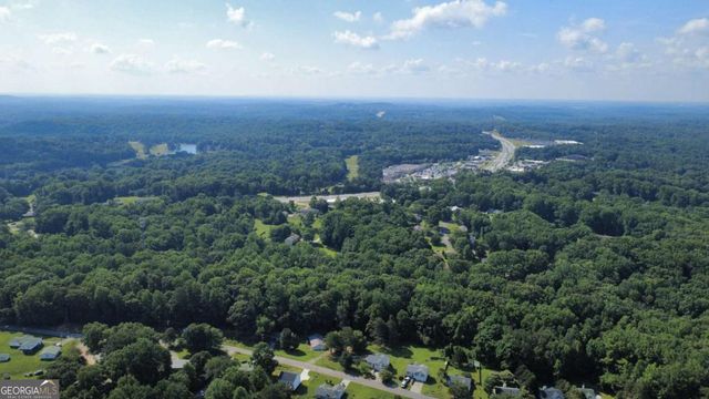3826 Stoney Creek Drive, Flowery Branch, GA 30542
