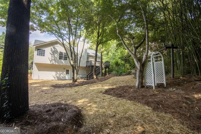 3826 Stoney Creek Drive, Flowery Branch, GA 30542
