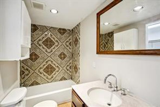 421 Clearwater Street, Houston, TX 77029