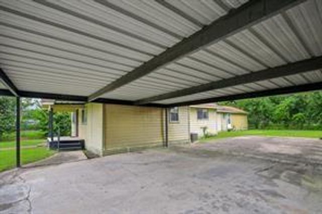 421 Clearwater Street, Houston, TX 77029