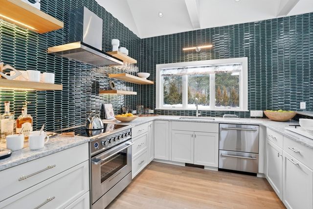 471 West Tisbury Road, Edgartown, MA 02539
