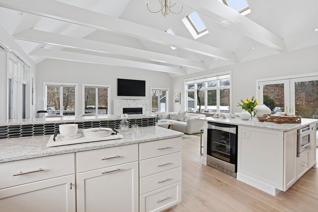 471 West Tisbury Road, Edgartown, MA 02539