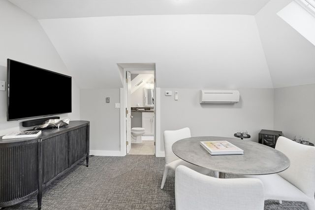 471 West Tisbury Road, Edgartown, MA 02539