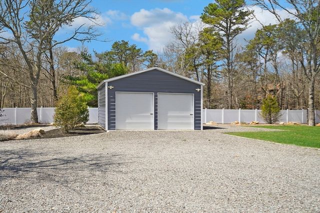 471 West Tisbury Road, Edgartown, MA 02539