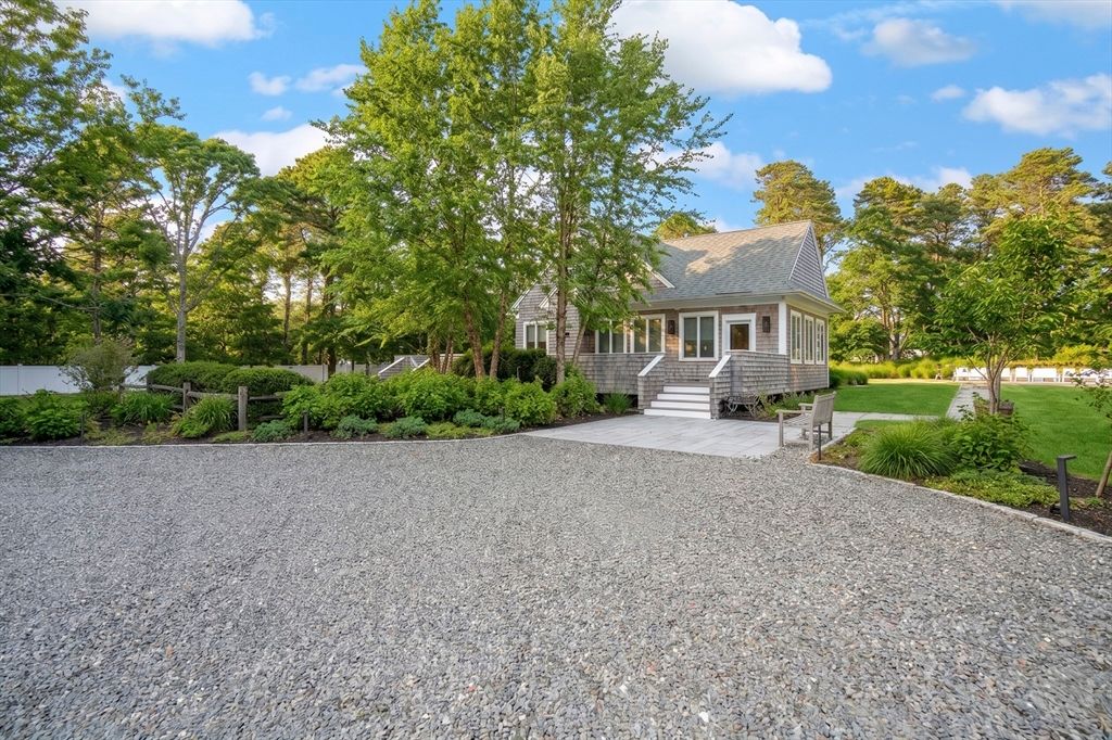 471 West Tisbury Road, Edgartown, MA 02539