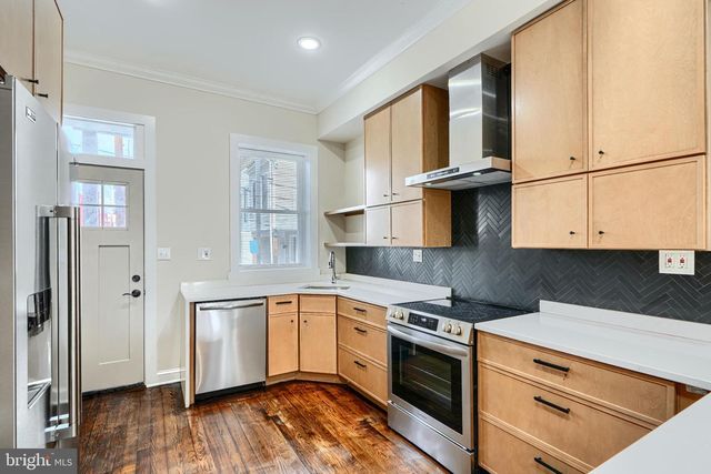 2630 E BALTIMORE ST, Baltimore, MD 21224