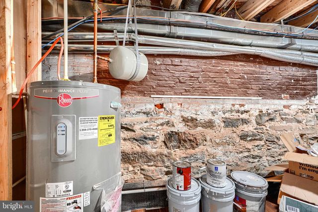 2630 E BALTIMORE ST, Baltimore, MD 21224