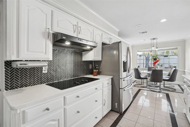 1910 University Drive, Richardson, TX 75081