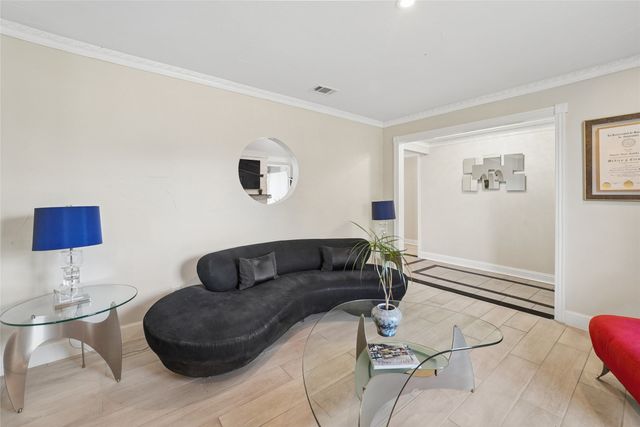 1910 University Drive, Richardson, TX 75081