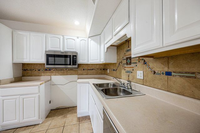 5918 Julion Ct Apt 1, Memphis, TN 38119