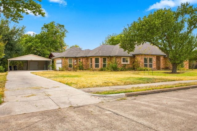 6307 Parkview Drive, Sachse, TX 75048