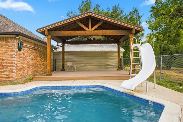 6307 Parkview Drive, Sachse, TX 75048