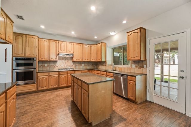 2925 Shadow Oak Court, Flower Mound, TX 75028