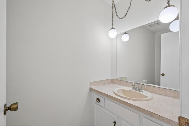 8811 42nd Avenue N, New Hope, MN 55427