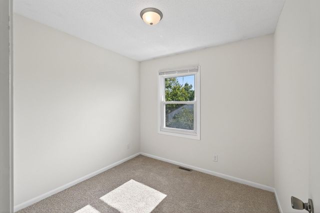 8811 42nd Avenue N, New Hope, MN 55427