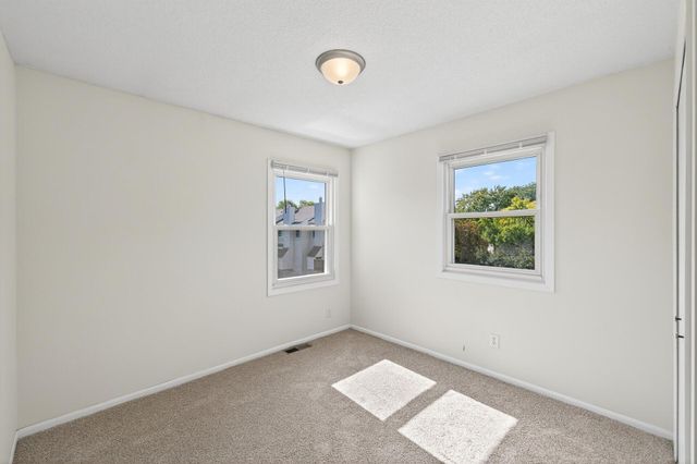 8811 42nd Avenue N, New Hope, MN 55427