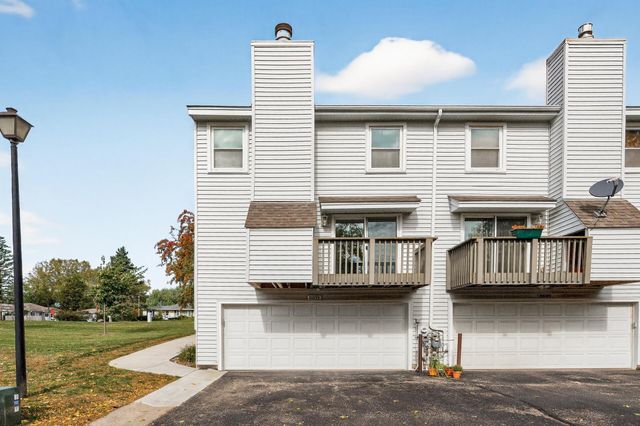 8811 42nd Avenue N, New Hope, MN 55427