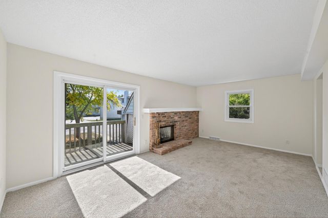 8811 42nd Avenue N, New Hope, MN 55427