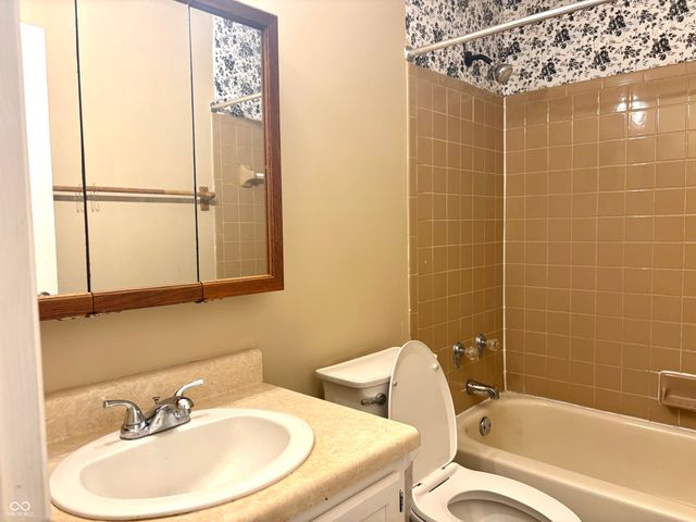 3601 Pleasant Lake Drive, Indianapolis, IN 46227