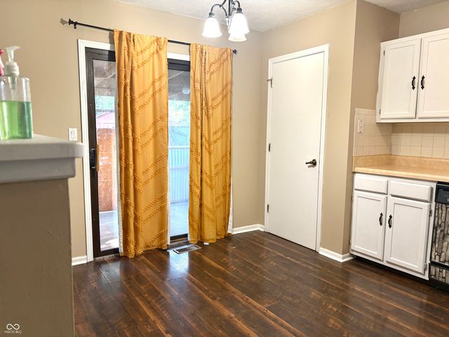 3601 Pleasant Lake Drive, Indianapolis, IN 46227