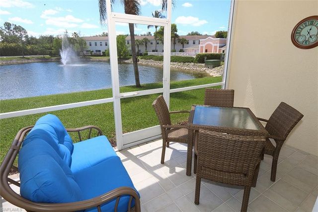 3250 Cypress Glen WAY 403, Naples, FL 34109
