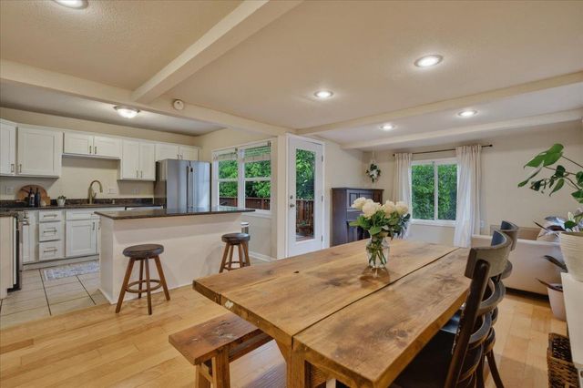 515 Hilltop Dr, Auburn, CA 95603