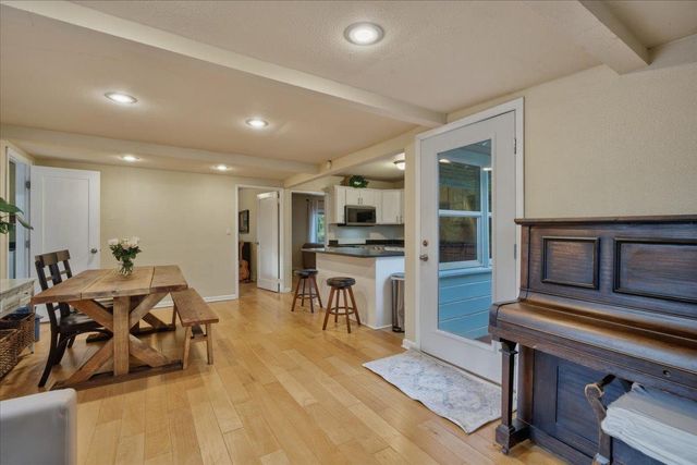 515 Hilltop Dr, Auburn, CA 95603