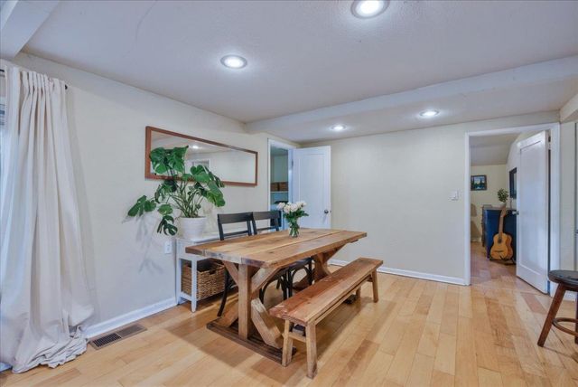 515 Hilltop Dr, Auburn, CA 95603