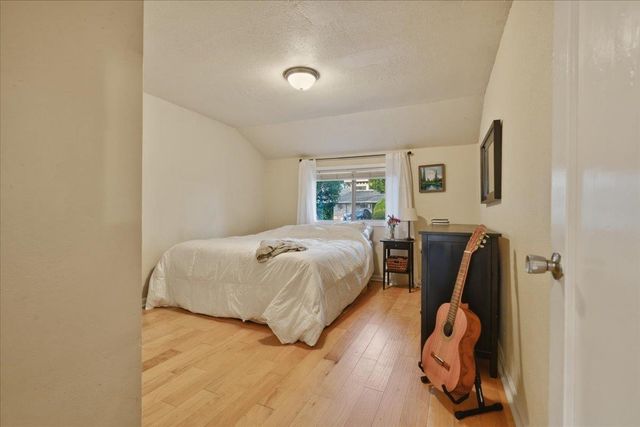 515 Hilltop Dr, Auburn, CA 95603