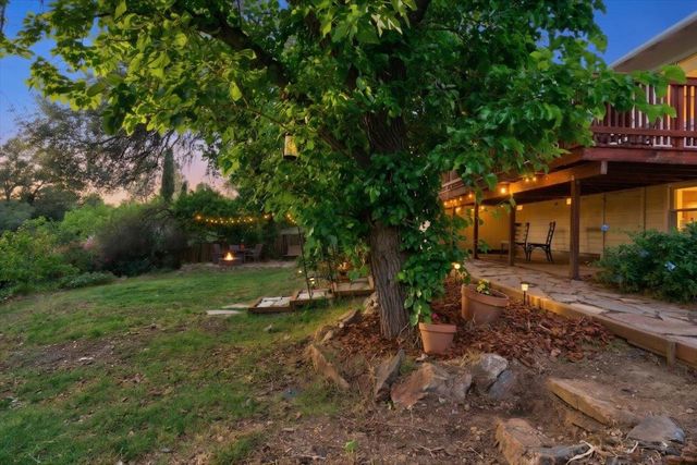 515 Hilltop Dr, Auburn, CA 95603