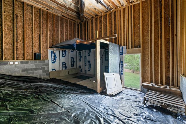 102 Riverwood Dr, Hendersonville, TN 37075