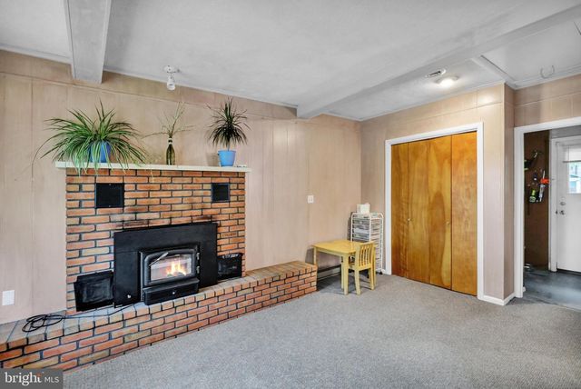 38 CEDARWOOD RD, Reading, PA 19610