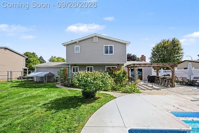 6101 Barker Drive, Waterford, MI 48329