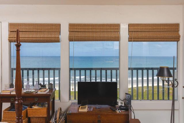 16 La Playa Street, Monterey, CA 93940