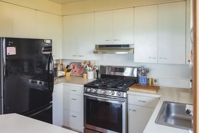 16 La Playa Street, Monterey, CA 93940