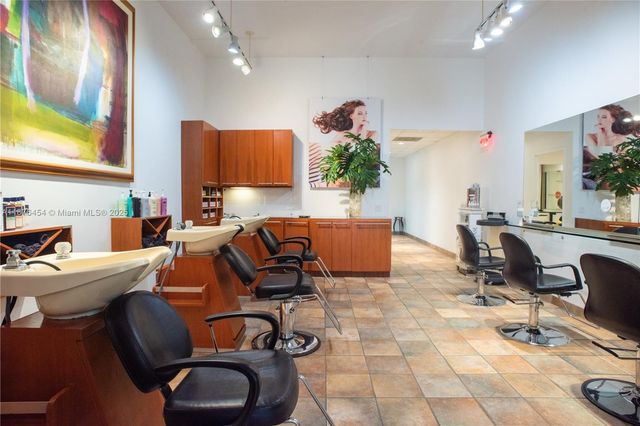 345 MIRACLE MILE, Coral Gables, FL 33134
