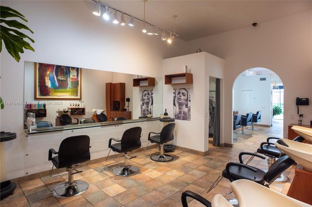 345 MIRACLE MILE, Coral Gables, FL 33134