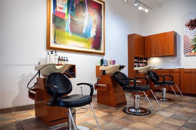 345 MIRACLE MILE, Coral Gables, FL 33134