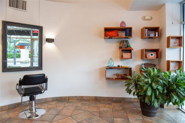 345 MIRACLE MILE, Coral Gables, FL 33134