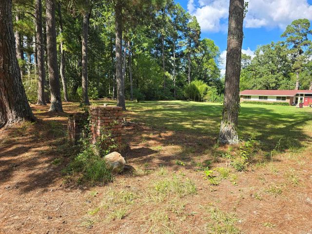 713 E Pine Street, Prescott, AR 71857