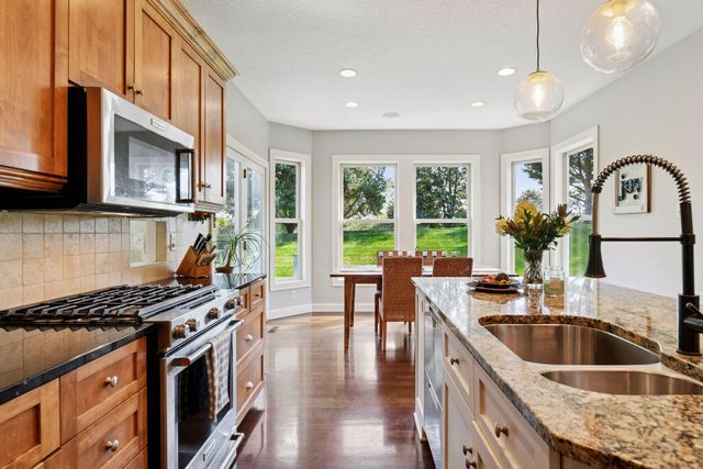 8465 Kelzer Pond Drive, Victoria, MN 55386