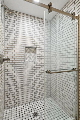 8465 Kelzer Pond Drive, Victoria, MN 55386