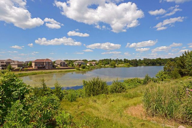 8465 Kelzer Pond Drive, Victoria, MN 55386