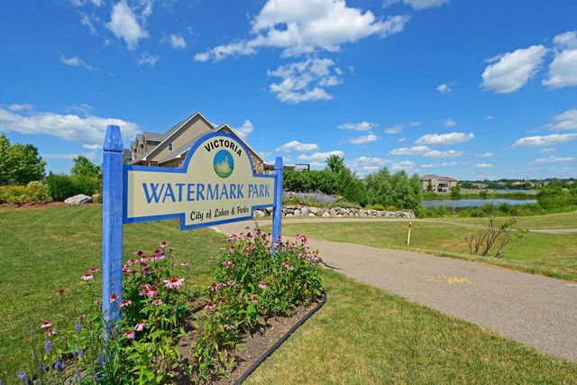 8465 Kelzer Pond Drive, Victoria, MN 55386